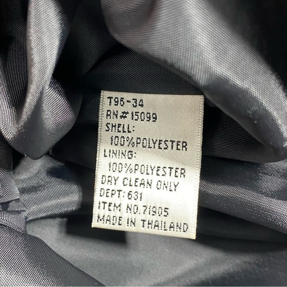 VTG Executive Collection Black Blazer Women's 18W Gold Tone Button Satin Collar - Picture 8 of 15